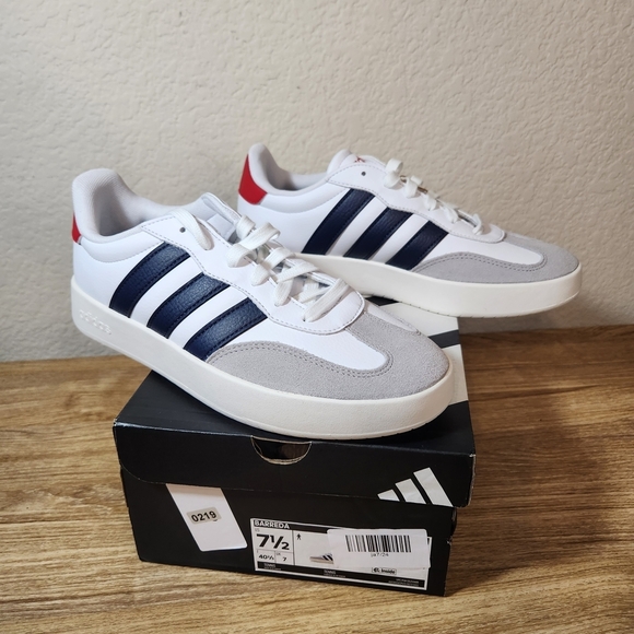 Adidas Men's 7 1/2 White/Black Sneakers IH1228 Berreda LYM029004 - Picture 7 of 7